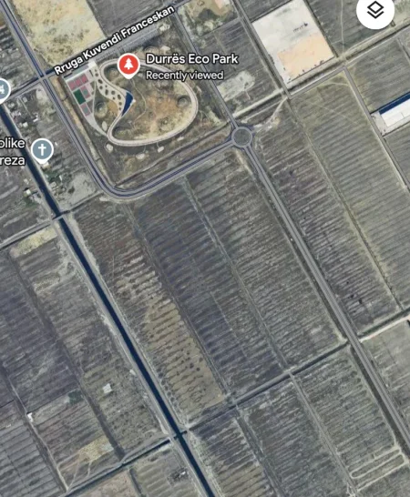 Durres, shitet toke , 9.000 m² 450.000 € (Porto Romano)