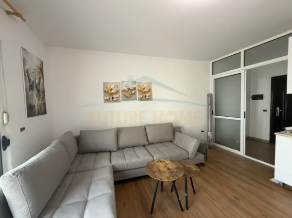 Durres, shes apartament 1+1+Ballkon Kati 3, 75 m² 115.000 € (GOLEM)