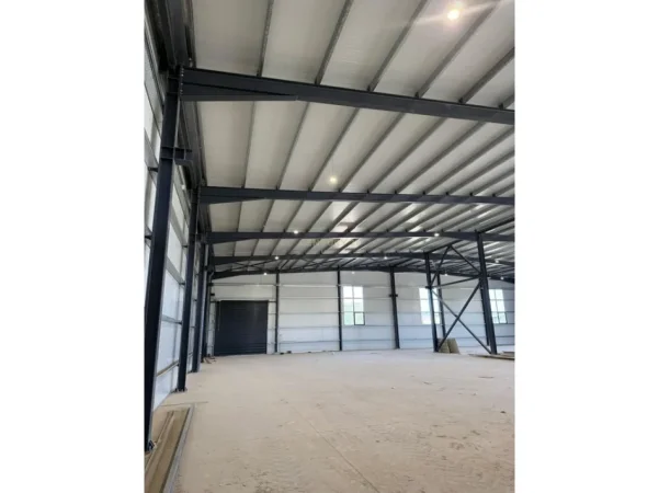 Tirane, shes Kapanon per shitje ose qera 4.000 €