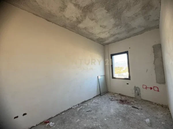Shqiperi, shitet 2+1+Ballkon Kati 7, 100 m² 240.000 € (liqeni i thate)