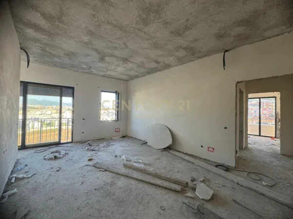 Shqiperi, shitet 2+1+Ballkon Kati 7, 100 m² 240.000 € (liqeni i thate)