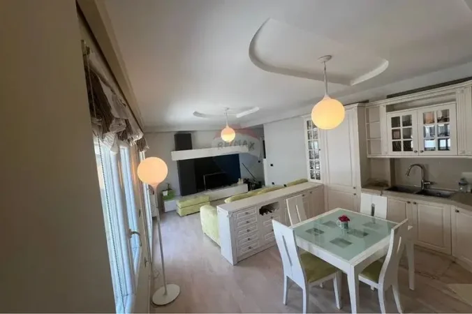 Tirane, shitet apartament duplex Dublex Kati fundit , 139 m² 280.000 €