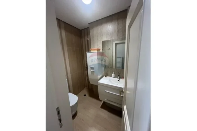 Tirane, shitet apartament duplex Dublex Kati fundit , 139 m² 280.000 €