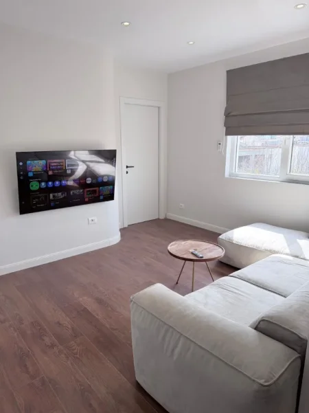Tirane, jepet me qera apartament 1+1 Kati 2, 65 m² 470 € (5 maji)
