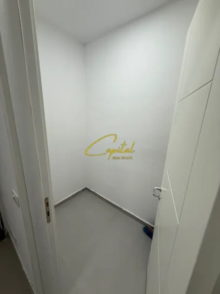 Tirane, jepet me qera apartament 2+1 Kati 5, 110 m² 400 € (RRUGA E DIBRES)