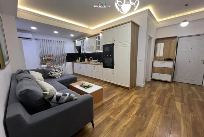 Tirane, jepet me qera apartament 1+1 Kati 3, 70 m² 680 € (margarita tutulani)