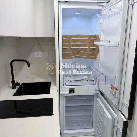 Tirane, jepet me qera garsonier Kati 1, 40 m² 350 € (5 Maji)