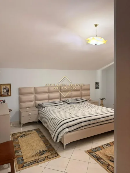 Tirane, shitet Vile , 9.950 m² (yore)