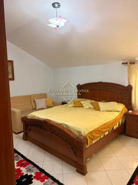 Tirane, shitet Vile , 9.950 m² (yore)