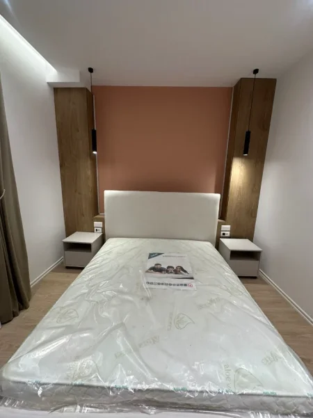 Tirane, jepet me qera apartament 1+1+Ballkon , 71 m² 600 € (Bulevardi Zogu i pare)
