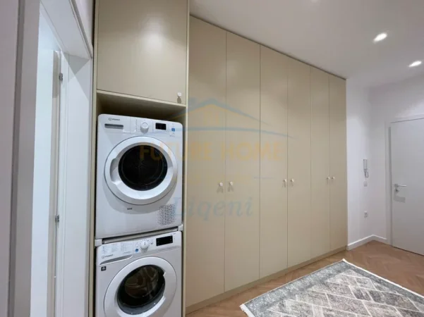 Tirane, jepet me qera apartament 2+1 Kati 5, 90 m² 1.000 € (Liqeni i Thate)