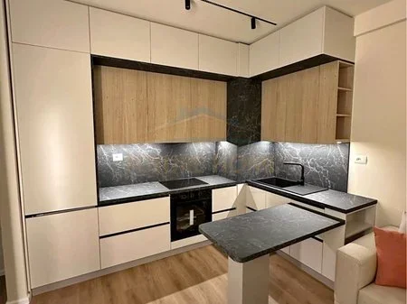 Tirane, jepet me qera apartament 1+1 Kati 7, 53 m² 470 € (Rezidenca Kaimi, Ali Demi)