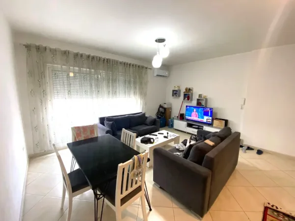 🏡 Jepet me Qera Apartament 1+1 ne 5 Maji, 450 Euro