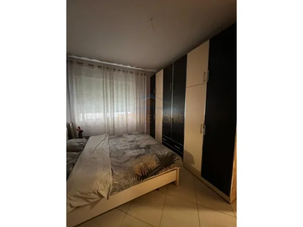 Tirane, shitet apartament 2+1+2+Post Parkimi,  Kati 1, 89 m² 170.000 € (Unaza e Re)