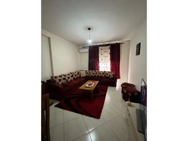 Tirane, shitet apartament 2+1+2+Post Parkimi,  Kati 1, 89 m² 170.000 € (Unaza e Re)