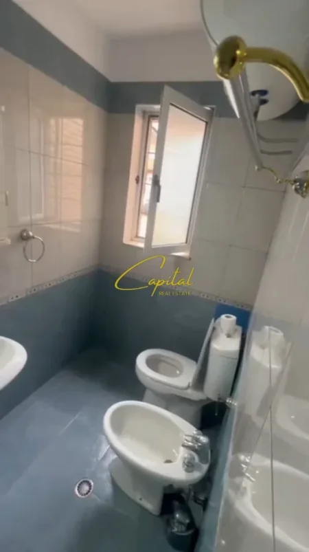 Tirane, shitet apartament 1+1 Kati 4, 53 m² 117.000 € (ISH PARKU)