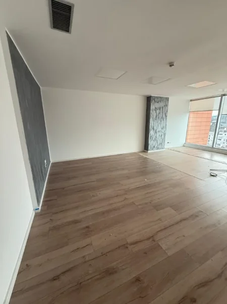 Tirane, jepet me qera zyre Kati 10, 48 m² 1.440 € (ETC)