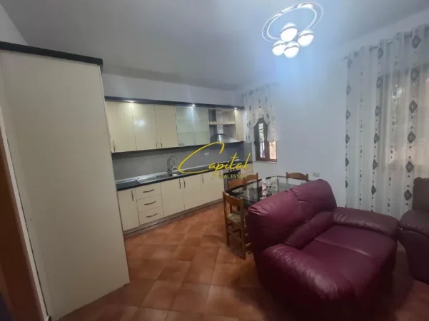 Tirane, jepet me qera apartament 1+1 Kati 1, 65 m² 500 € (ASTIR)