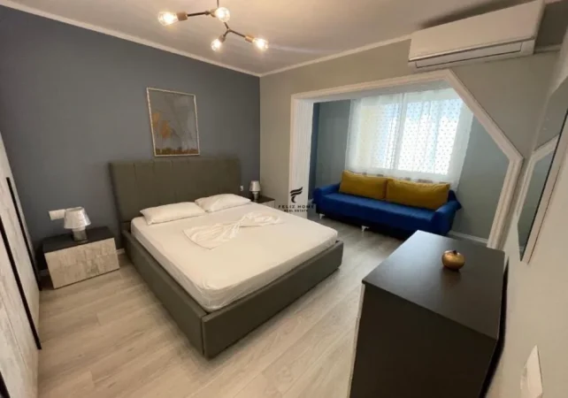 Tirane, jepet me qera apartament 1+1 Kati 2, 80 m² 650 € (RRUGA E DURRESIT)