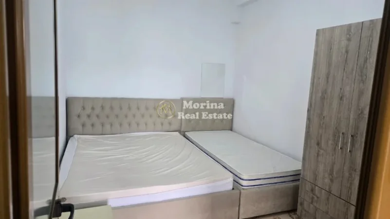 Tirane, jepet me qera shtepi 1+1 Kati 3, 55 m² 350 € (5 Maji)