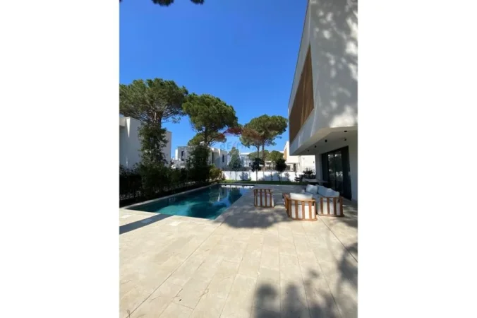 Durres, shitet Vile 4+1 , 591 m² 1.500.000 € (San Pietro, Durrës)