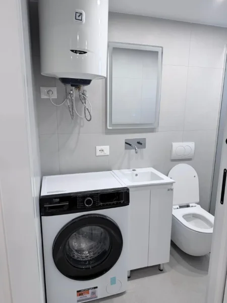 Shqiperi, jepet me qera garsonier 1+1 , 50 m² 350 € (Rr Dervish Luzha)