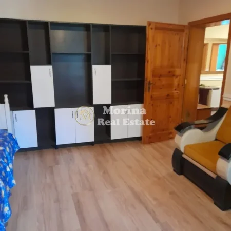 Tirane, jepet me qera shtepi 2+1 Kati 1, 130 m² 650 € (Kristal Center)