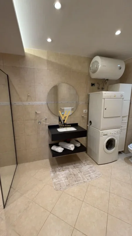 Tirane, jepet me qera apartament 2+1+Ballkon Kati 3, 120 m² 1.400 € (RRUGA E KOSOVAREVE)