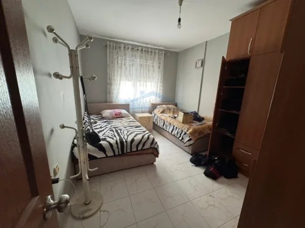 Tirane, shitet apartament 2+1+Ballkon Kati 2, 105 m² 190.000 € (LAPRAKE)