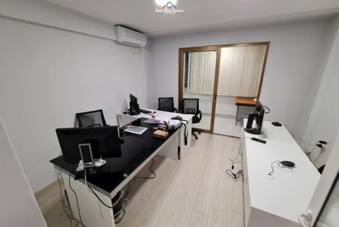Tirane, jepet me qera zyre Kati 2, 123 m² 850 € (blloku)