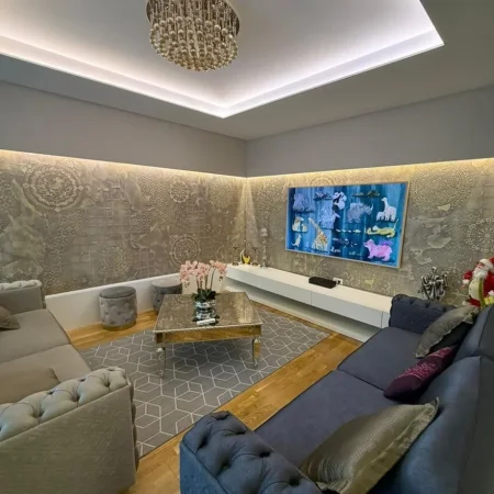 Tirane, shitet apartament 3+1+Ballkon , 129 m² 390.000 € (Stadiumi Air Albania)