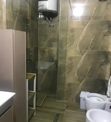 Tirane, shitet apartament 2+1 Kati 3, 132 m² 240.000 € (Tirana e Re)