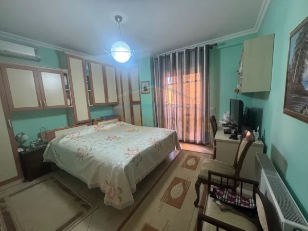 Tirane, shitet apartament 2+1+Ballkon Kati 10, 144 m² 315.000 € (KOMUNA E PARISIT)