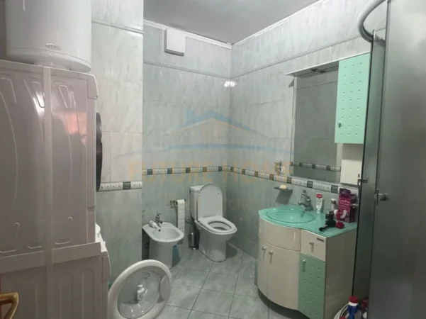 Tirane, shitet apartament 2+1+Ballkon Kati 10, 144 m² 315.000 € (KOMUNA E PARISIT)