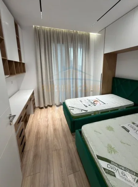 Qira Apartament 2+1, "Kika 3", Komuna e Parisit.