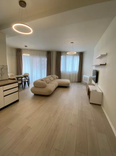 Tirane, jepet me qera apartament 1+1 Kati 2, 80 m² 650 € (Astir)