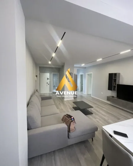 Tirane, shitet apartament 2+1 , 105 m² 269.000 € (Rruga Muhamet Gjollesha)