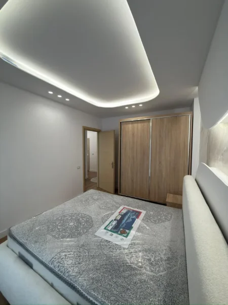 Tirane, shitet apartament 1+1 Kati 8, 60 m² 125.000 € 