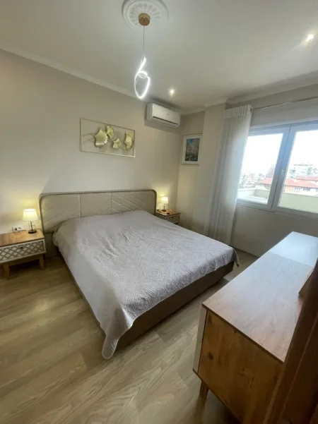 Tirane, jepet me qera apartament 1+1+Ballkon Kati 4, 60 m² 650 € (perball delijorgjit te rruga e kavajes)