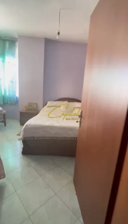 Tirane, jepet me qera apartament 1+1 Kati 7, 70 m² 350 € (YZBERISHT)