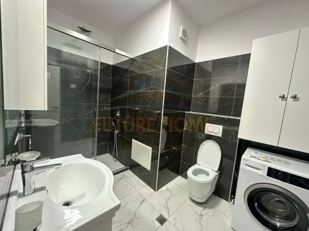Tirane, jepet me qera apartament 2+1 Kati 3, 87 m² 520 € (Unaza e Re)
