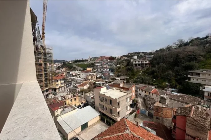 Vlore, shitet apartament 1+1 Kati 7, 50 m² 78.000 € (Blv. Ismail Qmali, Xhamia, Vlore)