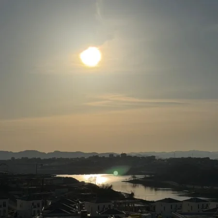 Tirane, shitet Vile 3 Katshe , 266 m² 700.000 € (Rolling Hills Liqeni i Farks)