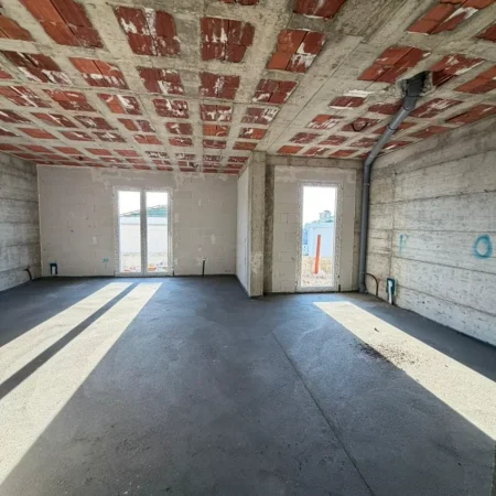 Tirane, shitet Vile 3 Katshe , 266 m² 700.000 € (Rolling Hills Liqeni i Farks)