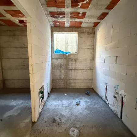 Tirane, shitet Vile 3 Katshe , 266 m² 700.000 € (Rolling Hills Liqeni i Farks)