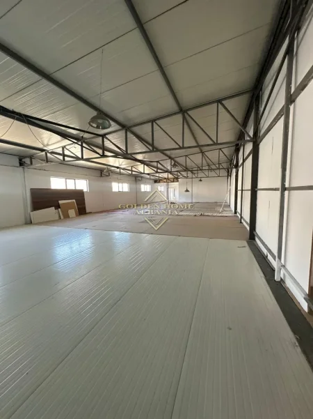 Tirane, jepet me qera , 170 m²