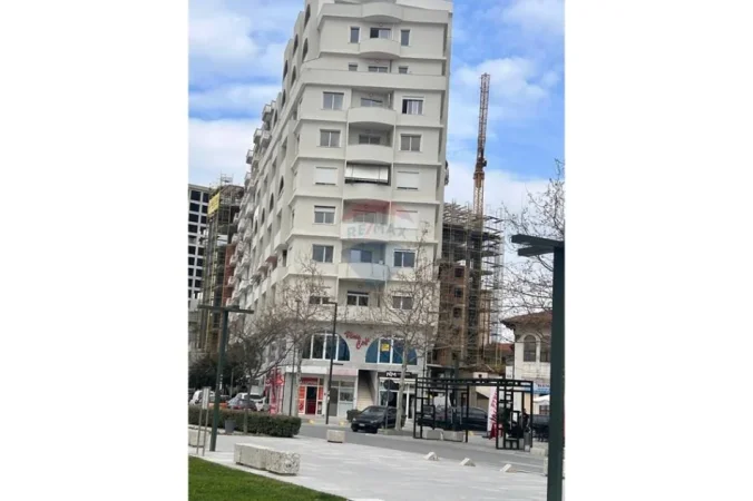 Vlore, shitet apartament 1+1 Kati 7, 50 m² 78.000 € (Blv. Ismail Qmali, Xhamia, Vlore)