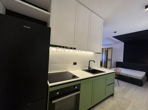Tirane, jepet me qera garsonier 1+1 Kati 4, 38 m² 500 € (Komuna e parisit)