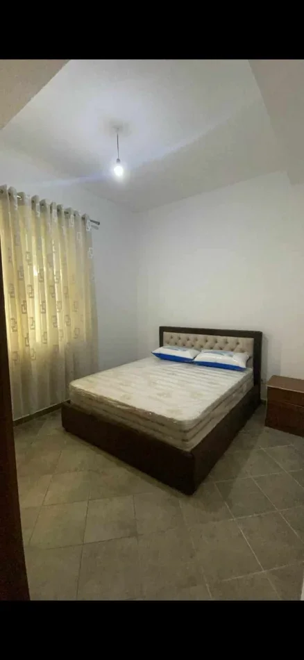 Tirane, jepet me qera Vile 2+1 Kati 1, 85 m² 330 € 