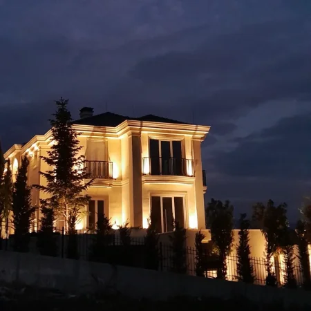 Shqiperi, shitet Vile 3 Katshe , 875 m² 2.700.000 € (TEG)